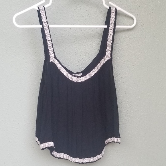 Forever 21 Tops - F21 Embroidered Crop Top